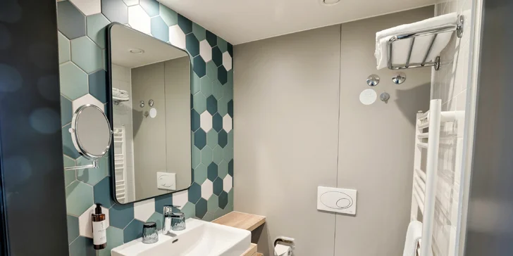 4* dovolenka vo Viedni pre 1–4 osoby: hotel pri zábavnom parku Práter, raňajky a vstup na ruské koleso