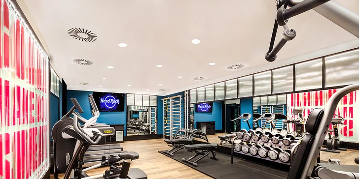 Špičkový pobyt v centre Budapešti: 5* hotel s raňajkami, welcome drinkom, strešným barom aj fitness centrom