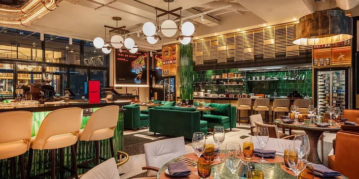 Špičkový pobyt v centre Budapešti: 5* hotel s raňajkami, welcome drinkom, strešným barom aj fitness centrom