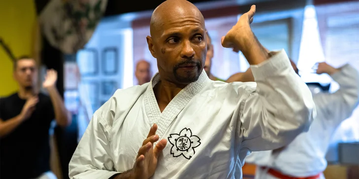 Karate s Fredym Ayisim pre začiatočníkov aj pokročilých