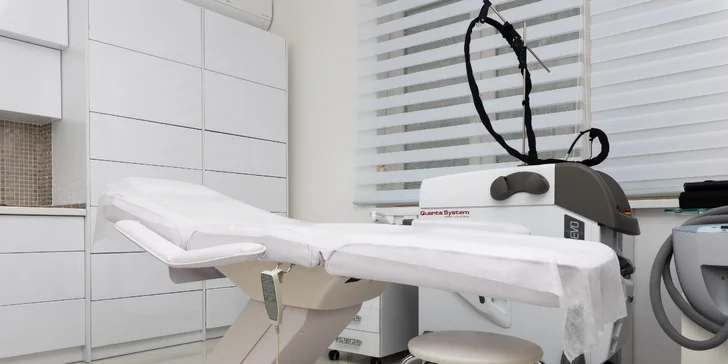 Zbohom, chĺpky! Epilácia medicínskym laserom Light EVO