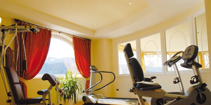 Zimná dovolenka s vlekmi len 1 km od hotela: polpenzia, neobmedzený wellness aj pobyt s nocou zadarmo