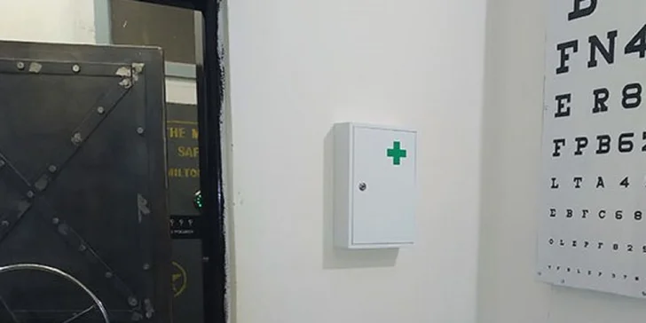 Nervydrásajúca escape room ÚTEK Z VÄZENIA až pre 8 hráčov