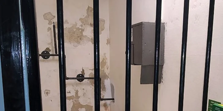 Nervydrásajúca escape room ÚTEK Z VÄZENIA až pre 8 hráčov