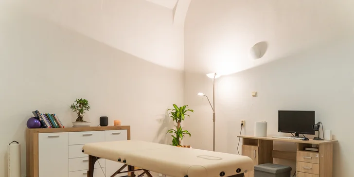 Maderoterapia od fyzioterapeuta: Masáž celého tela drevenými valčekmi