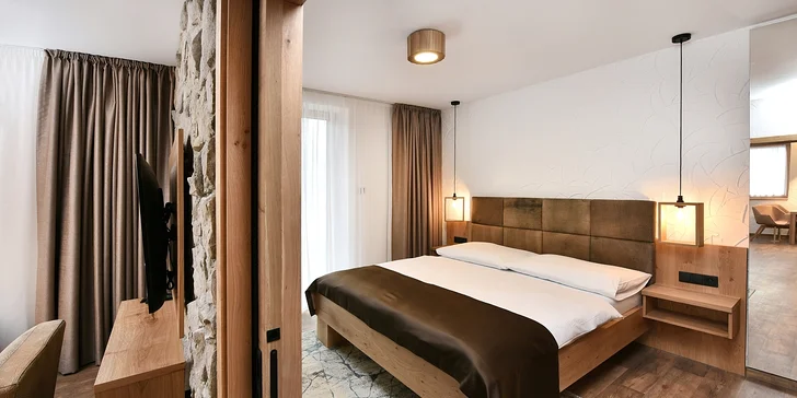 Zažite malebnú jeseň vo Vysokých Tatrách: apartmán s kuchyňou a krbom, možnosť wellnessu