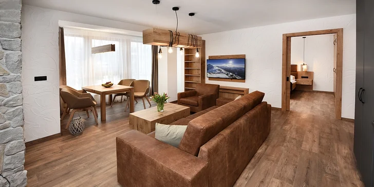 Zažite malebnú jeseň vo Vysokých Tatrách: apartmán s kuchyňou a krbom, možnosť wellnessu