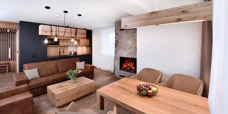 Zažite malebnú jeseň vo Vysokých Tatrách: apartmán s kuchyňou a krbom, možnosť wellnessu