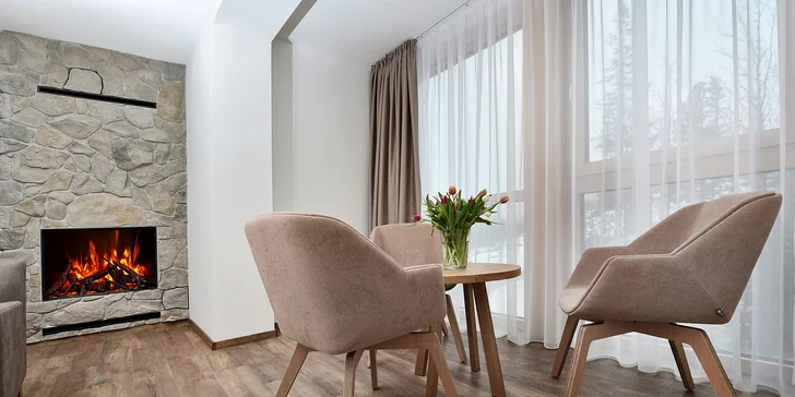 Zažite malebnú jeseň vo Vysokých Tatrách: apartmán s kuchyňou a krbom, možnosť wellnessu