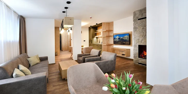 Zažite malebnú jeseň vo Vysokých Tatrách: apartmán s kuchyňou a krbom, možnosť wellnessu