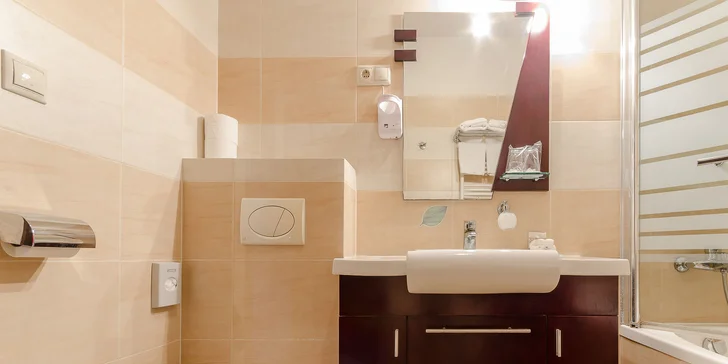 Relaxačný wellness pobyt - 4* hotel, termálna voda a polpenzia