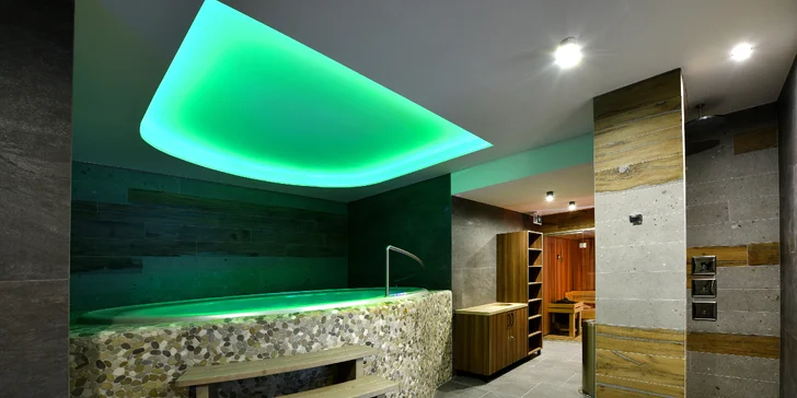 Zažite malebnú jeseň vo Vysokých Tatrách: apartmán s kuchyňou a krbom, možnosť wellnessu