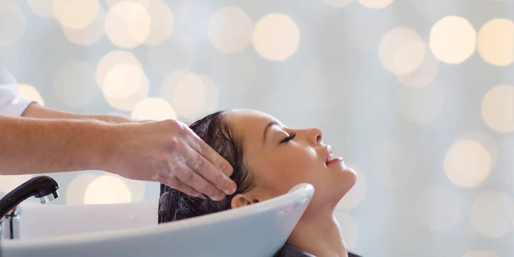 Rekonštrukčné kúry pre vlasy: Botox, bioplastika, keratín