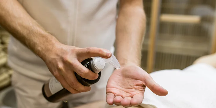 Infrasauna s Proseccom, klasická masáž alebo chiropraxia