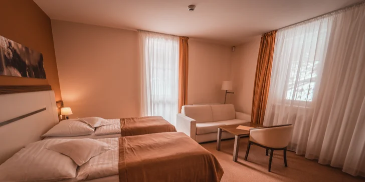 Čarovná dovolenka v srdci turistického raja Pienin: pobyt v kúpeľoch blízko poľských hraníc s wellness