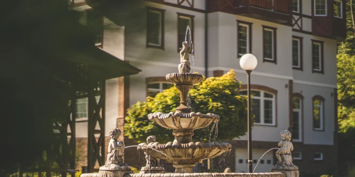 Čarovná dovolenka v srdci turistického raja Pienin: pobyt v kúpeľoch blízko poľských hraníc s wellness