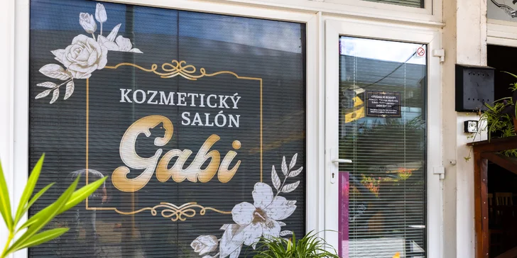 Hĺbkové čistenie pleti, masáž tváre alebo čistenie pleti pre pánov