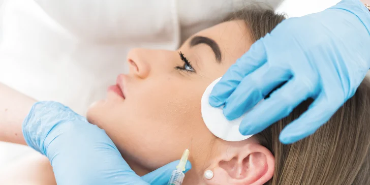 Zväčšenie pier, výplň vrások, mezoterapia alebo botulotoxín