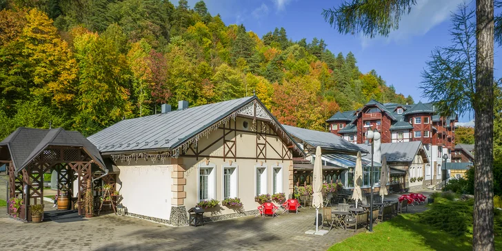 Čarovná dovolenka v srdci turistického raja Pienin: pobyt v kúpeľoch blízko poľských hraníc s wellness