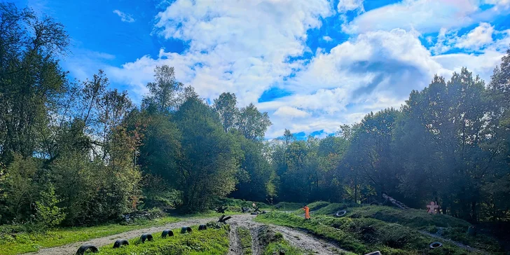 Zažite adrenalínovú jazdu na MINI TANKOCH a streľbu z paintballovej zbrane pri Košiciach