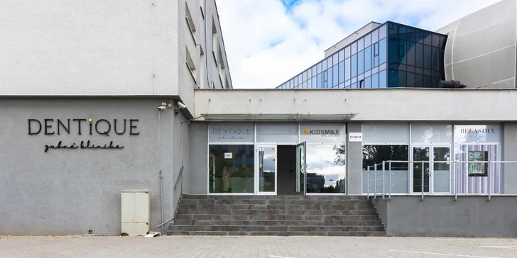 Profesionálne bielenie zubov alebo dentálna hygiena