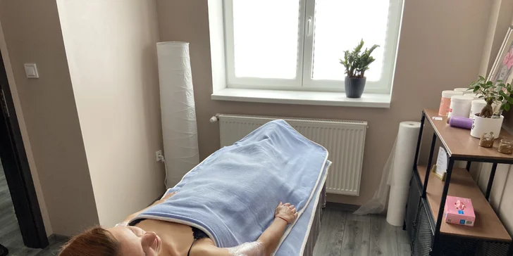 Anticelulitídový zábal a masážna terapia vo Viktoria massage