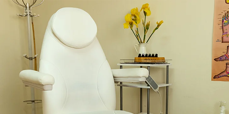 Kompletná mokrá pedikúra, wellness pedikúra alebo shellac
