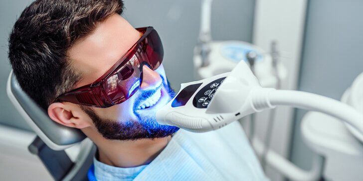 Revolúcia v bielení zubov: bielenie bez použitia peroxidu