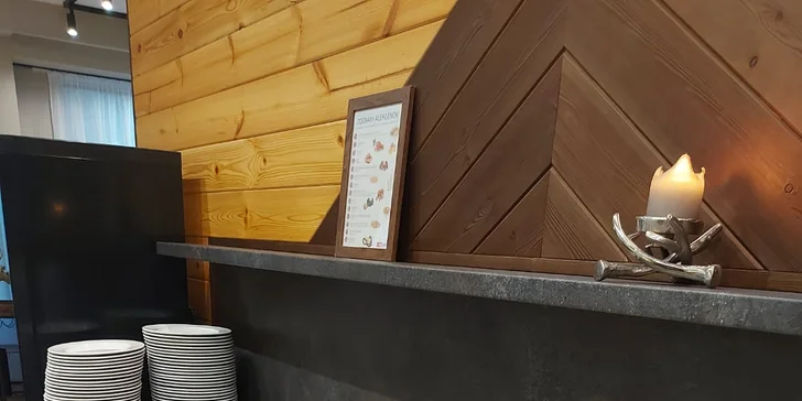 Neobmedzený wellness s večerou alebo masážou v Arietes Marmont Resort