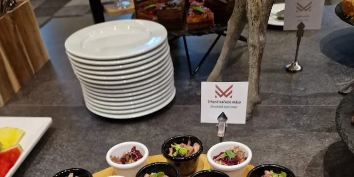 Neobmedzený wellness s večerou alebo masážou v Arietes Marmont Resort