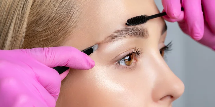 Lash filler, laminácia alebo farbenie obočia hennou