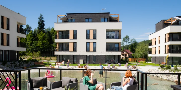 Moderný rezort v poľských Beskydách: apartmán s kuchyňou a neobmedzený wellness