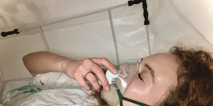 Vstup do hyperbarickej komory s tlakom 1,3 ATM