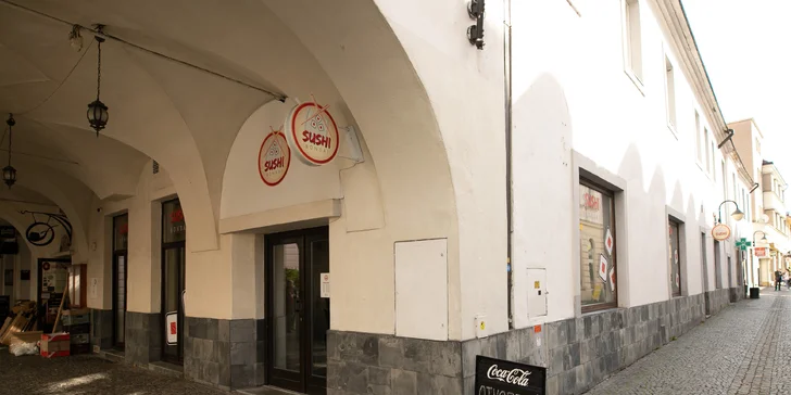 Kilový sushi set v novej prevádzke Sushi Bonsai v centre mesta
