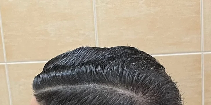 Pánsky strih vlasov a úprava brady v Sparkle Barbershope