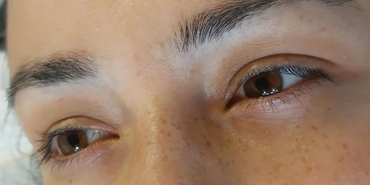 Laminácia obočia, hodvábne mihalnice či Lash-Lifting pre vaše riasy