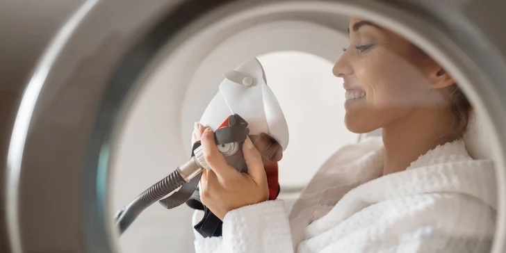 Vstup do hyperbarickej komory s tlakom 1,3 ATM