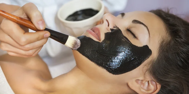 Balíčky čistenia pleti v novootvorenom GlamBeauty studio