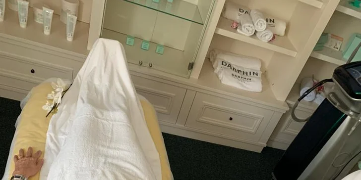 Lymfodrenáž, masáž karpálneho tunela, masáž ľubovníkovým olejom a i.