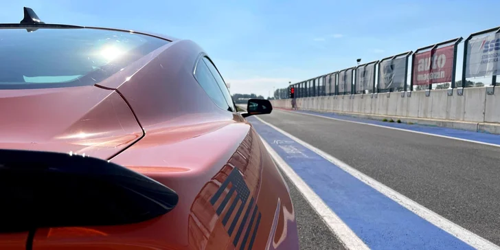 Jazda na okruhu Slovakia Ring či na letiskovej dráhe vo FORD MUSTANG ROUSH STAGE 3