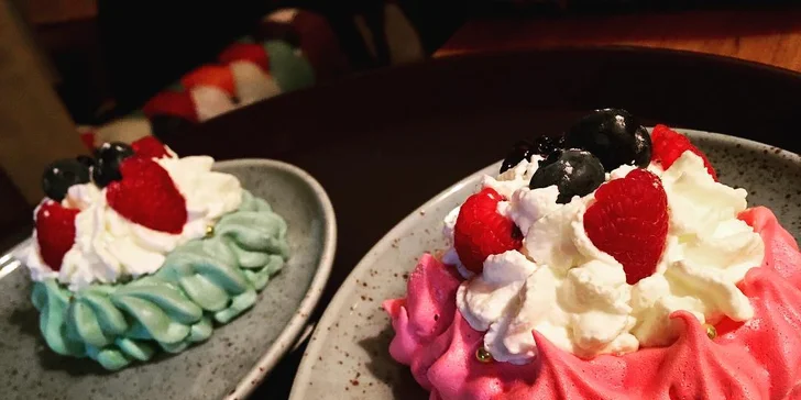 Penzión na námestí krásneho mesta Loket: pobyt pre 2–4 osoby, raňajky aj Pavlova torta