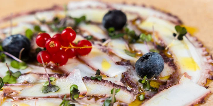 3-chodové degustačné menu s mäsom alebo morskými plodmi