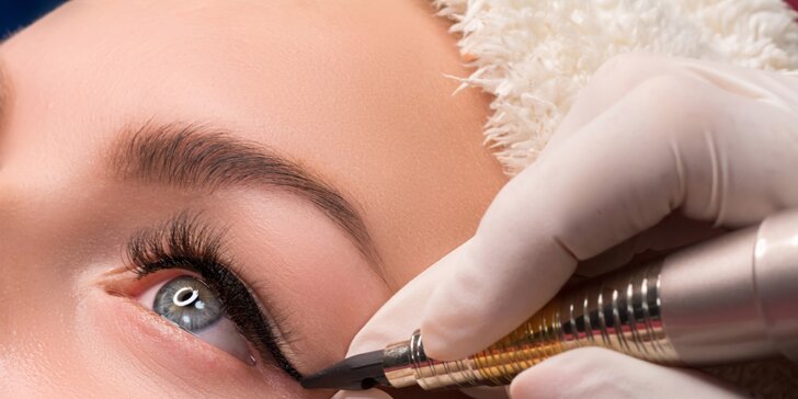 Permanentný make-up: obočie, horné očné linky alebo pery