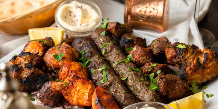 Grilované mäso pre 2 osoby v arabskej reštaurácii