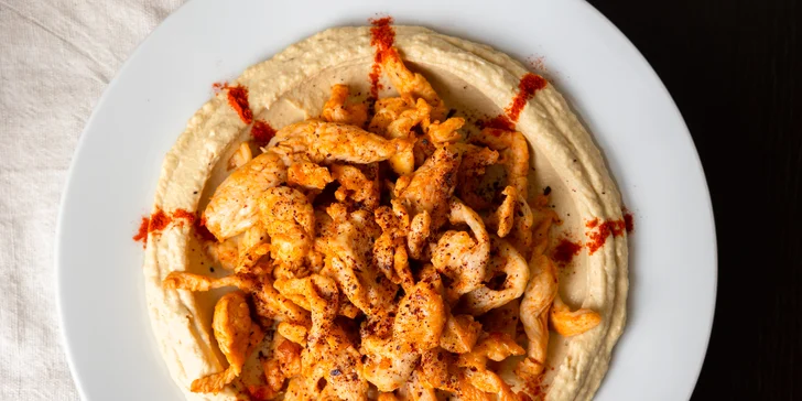 Hummus s teľacím či kuracím mäsom alebo falafelom + pohár Prosecca