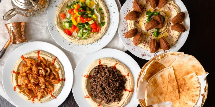Hummus s teľacím či kuracím mäsom alebo falafelom + pohár Prosecca