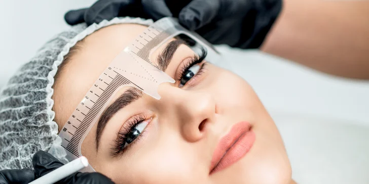 Microblading obočia: Klasický alebo so shadingom (tieňovaním)