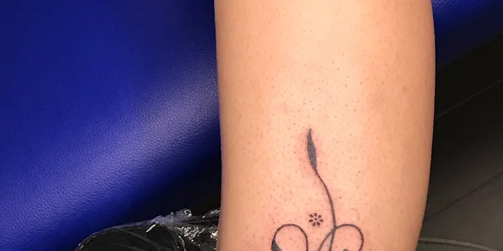 Profesionálne tetovanie podľa vlastného výberu v Barberia salon