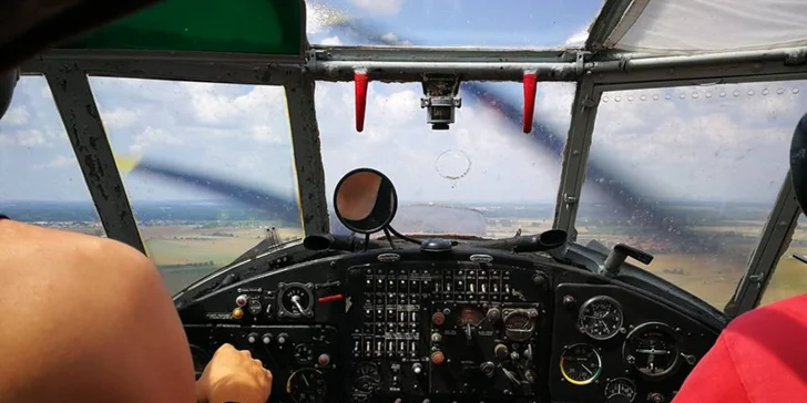 ANTONOV AN-2: Zažite let na najväčšom lietajúcom dvojplošníku na svete