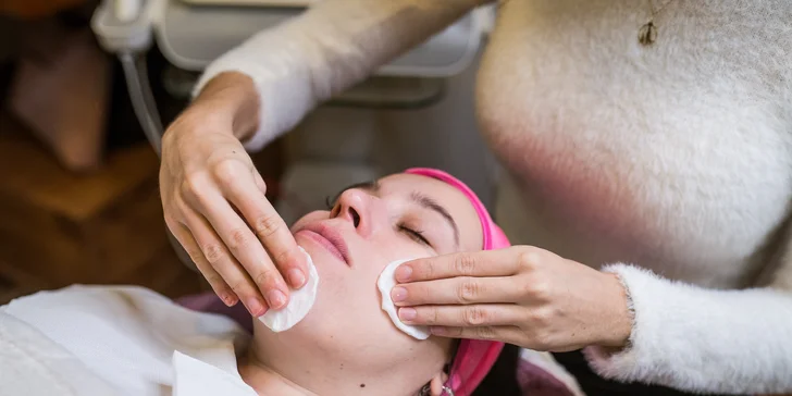 Balíčky čistenia pleti v novootvorenom GlamBeauty studio